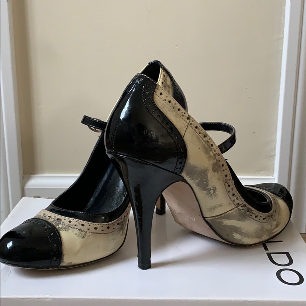 Aldo distressed heels
